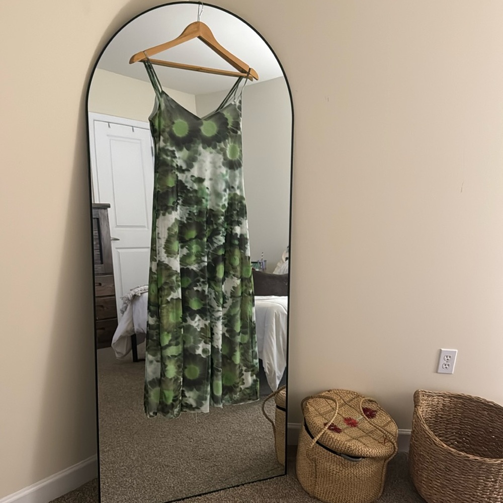 Motel brand dress size M